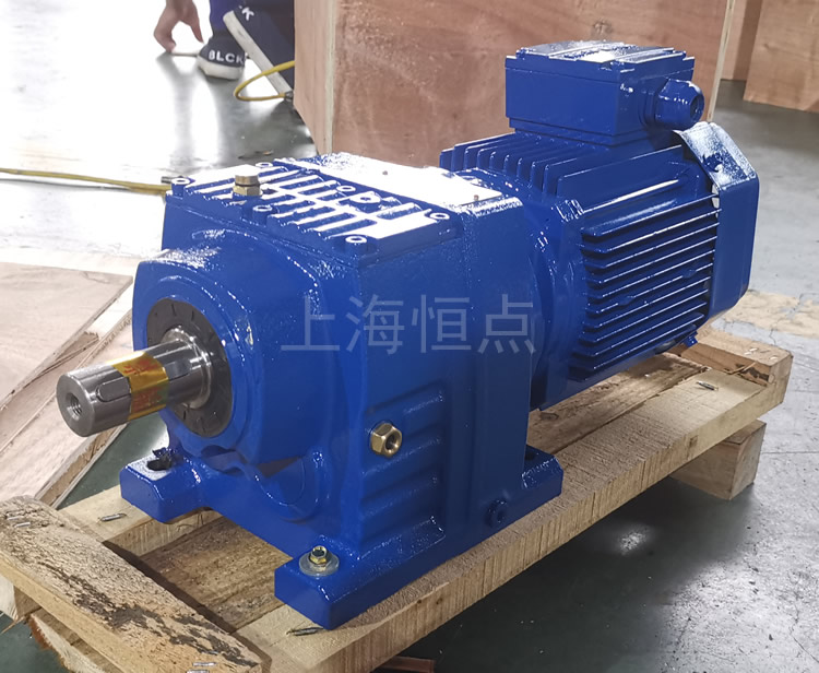 R47系列減速機配電機，藍色油漆實物照片