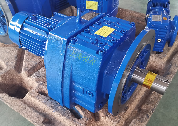 RF87減速機，立式安裝，輸入配電機，實物照片如下