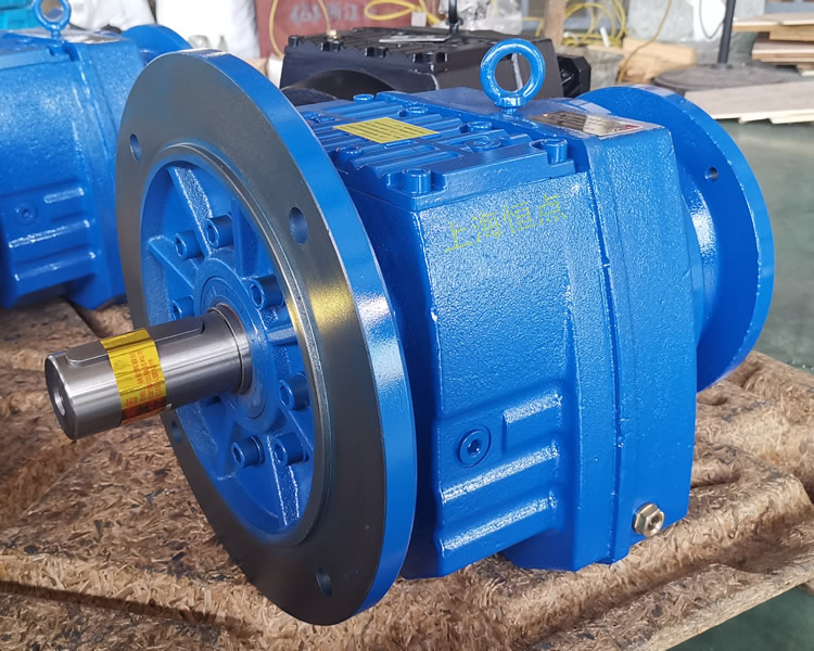 RF87減速機，輸入配法蘭B5端蓋，立式法蘭輸出，實物照片