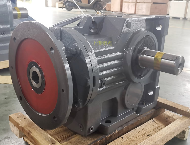 K97減速機，輸入配電機法蘭端蓋，右輸出單軸，實物圖如下